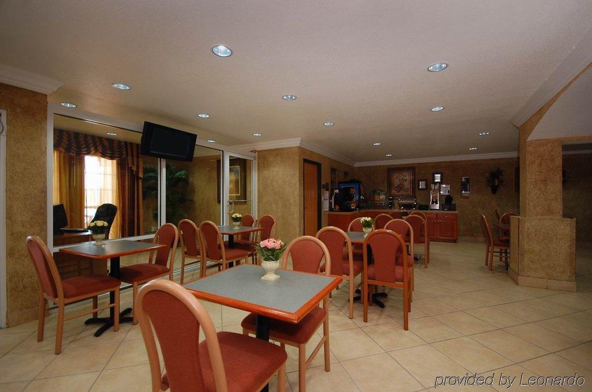 Hotel Surestay Plus By Best Western Benbrook 3*