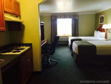 Surestay Plus By Best Western Benbrook 3*