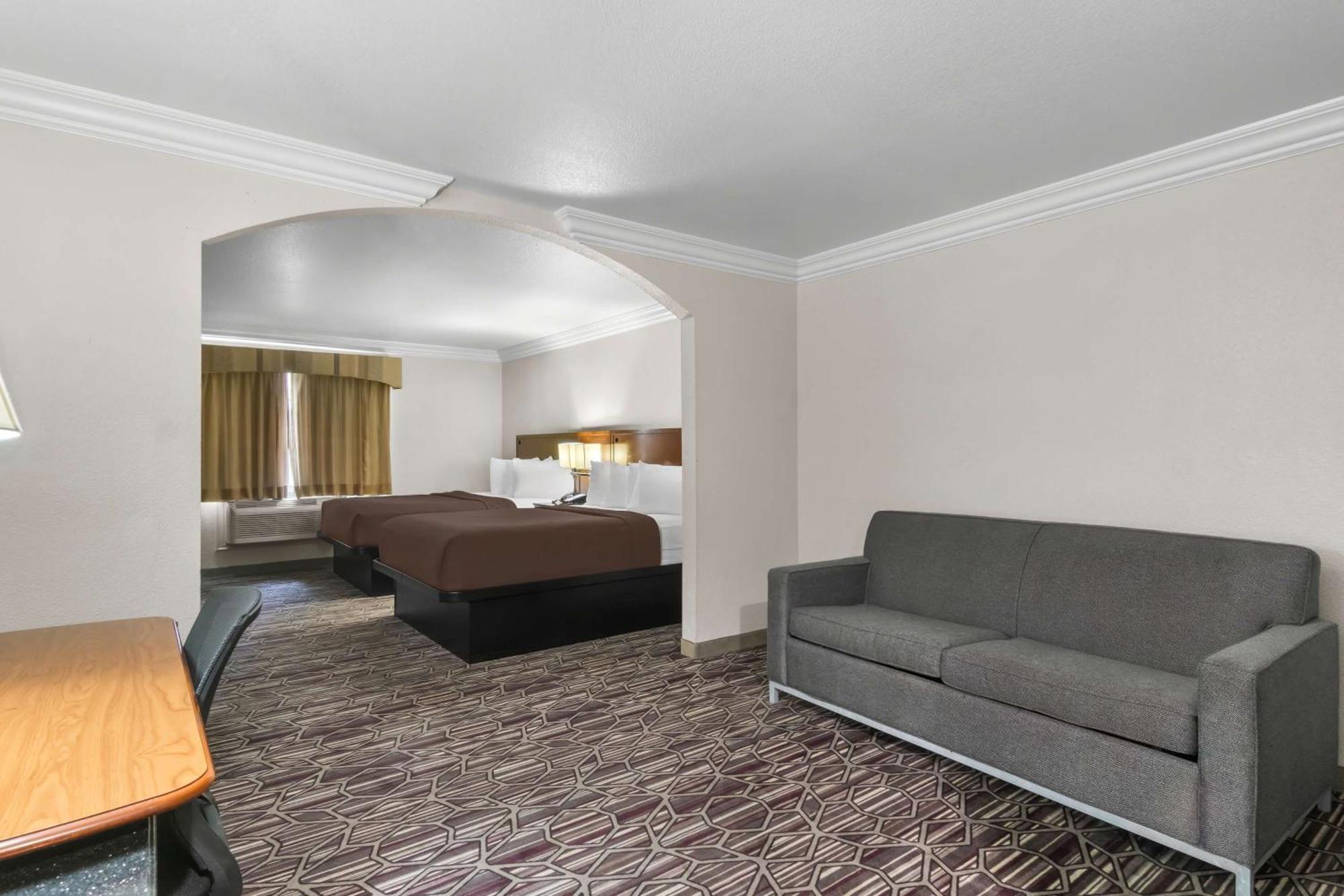Hotel Surestay Plus By Best Western Benbrook Fort Worth